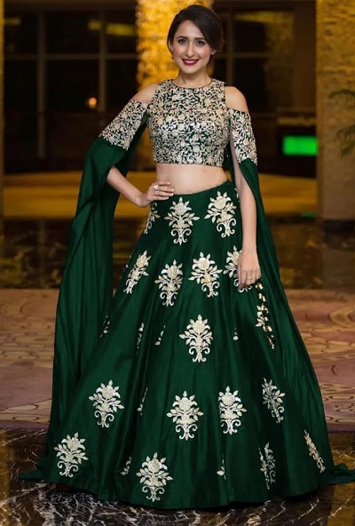 Cold shoulder saree blouse designs for lehenga