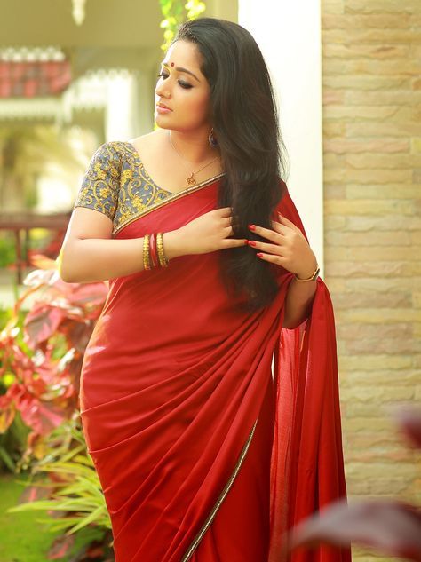 Plain Red Saree Contrast Blouse