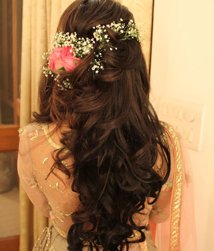 10 Latest Curly Hairstyles for Saree and Lehenga | Styles At Life