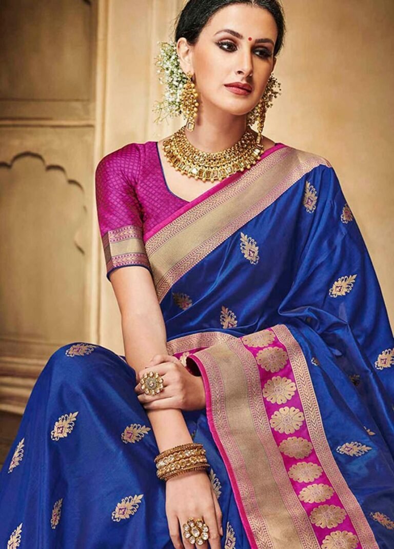 Royal blue Color Half Tussar Differnt Pallu With Contrast Matching Blouse